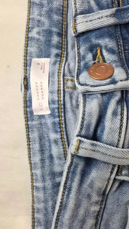 LC Lauren Conrad Women's Size 6 High Rise Light Wash Straight Leg Jeans - Picture 5 of 5